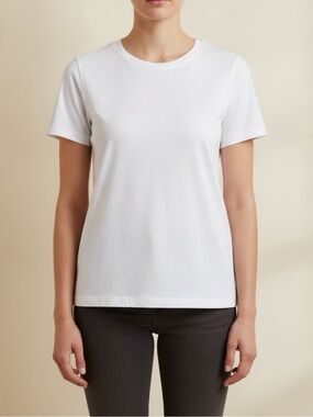 Old Navy Comfy Cotton Blend White Top Women’s Small Crew Neck Shirttail Hem